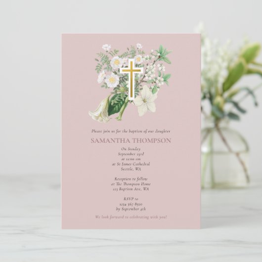 ほこりっぽいピンクホワイトフローラ宗教十字洗礼 招待状 (スタンド正面)