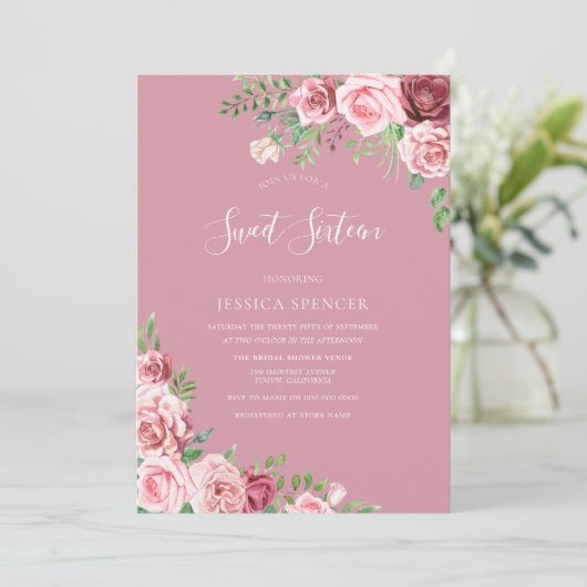 ほこりっぽいピンク赤面花スウィート16招待状 招待状 (スタンド正面)