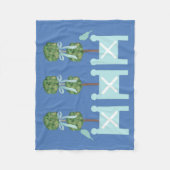 ほこりっぽいブルーターコイズトピアリーバードスロー フリースブランケット (正面)