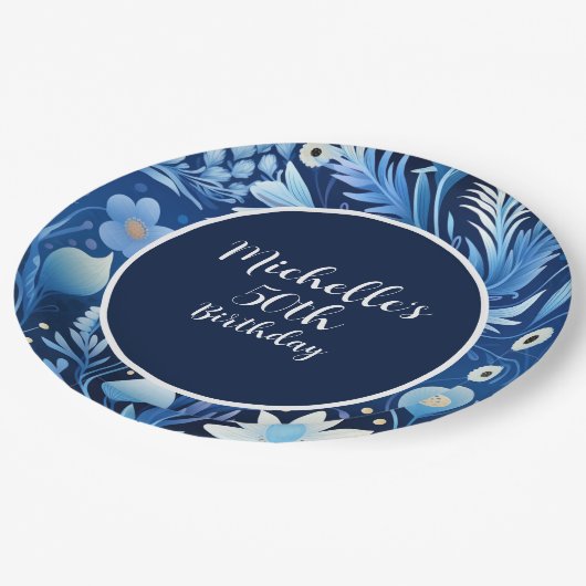 ほこりっぽいブルーネイビーフラワーズ50誕生日 ペーパープレート (アングル)