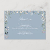 ほこりっぽいブルーフローラ緑のウェディングレセプション エンクロージャーカード (正面)