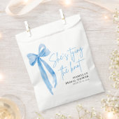 ほこりっぽいブルーボウ結び目ブライダルシャワー フェイバーバッグ (クリップ留めされた状態)