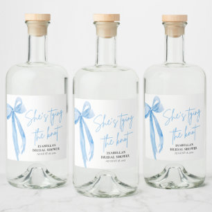 ほこりっぽいブルーボウ結び目ブライダルシャワー リキュールボトルラベル