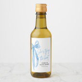 ほこりっぽいブルーボウ結び目ブライダルシャワー ワインラベル (正面)