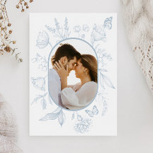 ほこりっぽいブルーラインアートフローラ蝶の写真