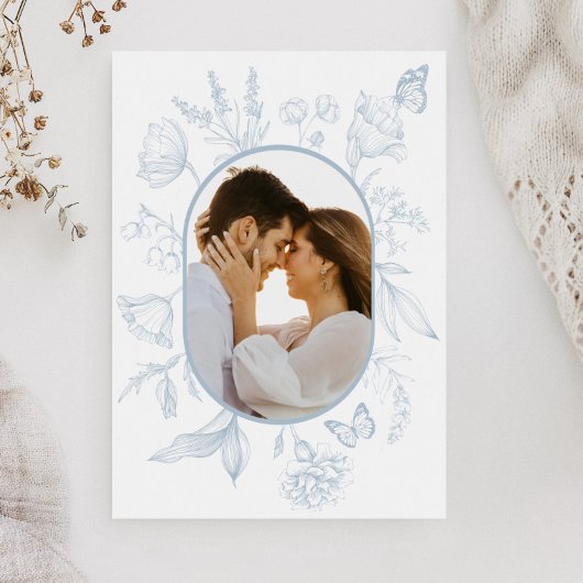 ほこりっぽいブルーラインアートフローラ蝶の写真 サンキューカード