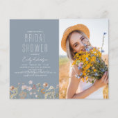 ほこりっぽいブルーワイルドフラワーブライダルシャワー招待 (正面)