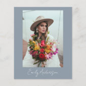 ほこりっぽいブルーワイルドフラワーブライダルシャワー招待 (裏面)