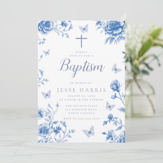 ほこりっぽいブルーヴィンテージに魅了された男の子または女の子のバプテスマ 招待状 (スタンド正面)