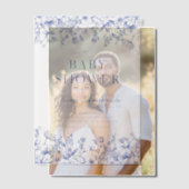 ほこりっぽいブルーヴィンテージフローラチノイスリー赤ちゃんシャワー ベラム紙招待状 (オフセット (カップル))
