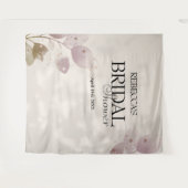 ほこりっぽいミュート赤面ピンクフローラブライダルシャワー タペストリー (正面(横))