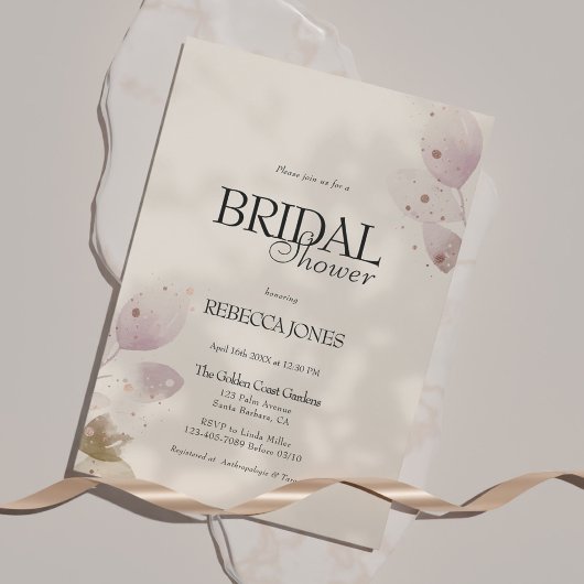 ほこりっぽいミュート赤面ピンクフローラブライダルシャワー 招待状