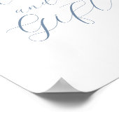 ほこりっぽいモダンブルーのウェディングカードとギフトサイン ポスター (角)