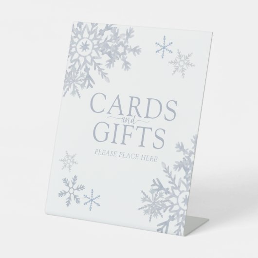 ほこりっぽいモダンブルースノーフレークのシャワーカードとギフト 台座サイン (正面)