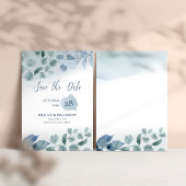 ほこりっぽいユーカリの水の色の緑結婚の色 セーブザデート