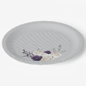 ほこりっぽい紫の白い花の植物性 ペーパープレート (アングル)
