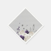 ほこりっぽい紫の白い花結婚灰色 スタンダードカクテルナプキン (角)