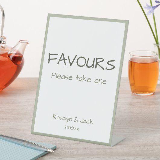 ほこりっぽい緑のカジュアル手書き結婚式の引き出物 台座サイン (インサイチュ)