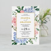 ほこりっぽい青いアジサイのパステル結婚ピンクのバラ 箔招待状 (立ち正面)