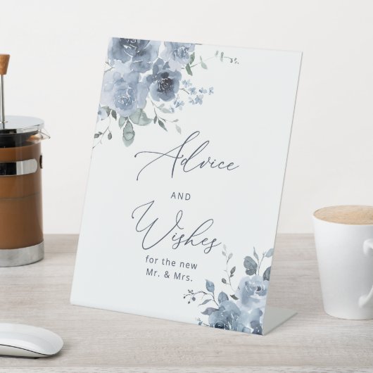 ほこりっぽい青いフローラアドバイスとウィッシュズペデスタルサイン 台座サイン (インサイチュ)