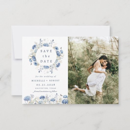 ほこりっぽい青いワイルドフラワー2枚の写真デートを保存 招待状 (正面)