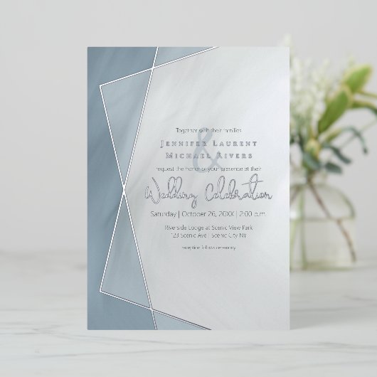 ほこりっぽい青い幾何結婚タイポグラフィ銀 箔招待状 (立ち正面)