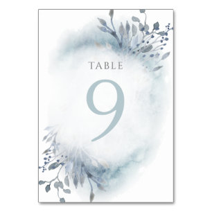 ほこりっぽい青い水の色の花の表Number 9 テーブルナンバー