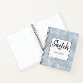 ほこりっぽい青い水色ブラシストロークSketchbook ノートブック (内部)