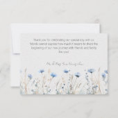 ほこりっぽい青い牧草地モダン野結婚花 サンキューカード (裏面)