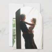 ほこりっぽい青い緑のフローラ結婚写真のアーチ 招待状 (裏面)