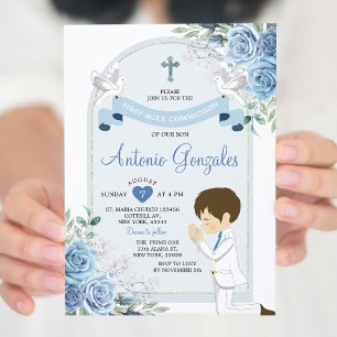 ほこりっぽい青い花の男の子最初の神聖な聖餐式 招待状
