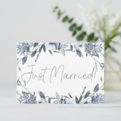 ほこりっぽい青い花結婚のたった今結婚しました (スタンド正面)