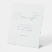 ほこりっぽい青い赤ちゃんシャワーおむつラッフル 台座サイン (正面)