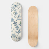ほこりっぽい青い野生の花の草原の植物パターン スケートボード (正面)