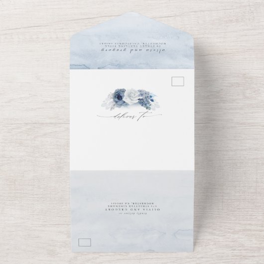 ほこりっぽい青と海軍のエレガント花モダンの結婚数 オールインワン招待状