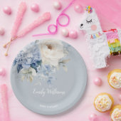 ほこりっぽい青と白のフローラの赤ちゃんシャワーの招待 ペーパープレート (パーティー)