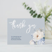 ほこりっぽい青と白のフローラベビーシャワーカード サンキューカード (スタンド正面)