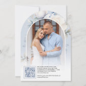 ほこりっぽい青と白のフローラQRコード結婚写真 招待状 (裏面)