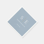 ほこりっぽい青と金ゴールドモノグラム結婚ズ スタンダードカクテルナプキン (角)