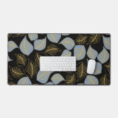 ほこりっぽい青と金ゴールド葉のブラッドのパターン デスクマット (キーボード&マウス)