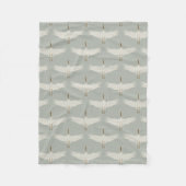 ほこりっぽい青の中性の鳥の鶴のアールデコパターン フリースブランケット (正面)