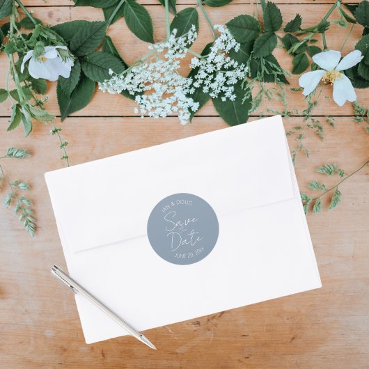 ほこりっぽい青の様式化された結婚式の日付を保存 ラウンドシール