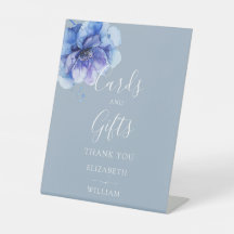 ほこりっぽい青エレガント色のフローラカードとギフト