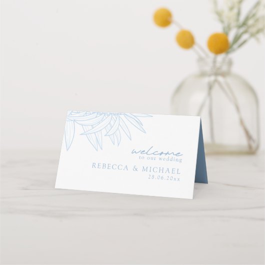 ほこりっぽい青シンプル色の手描き植物折り畳み プレイスカード (裏面)