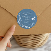 ほこりっぽい青ロッキングホース赤ちゃんシャワーありがとう ラウンドシール