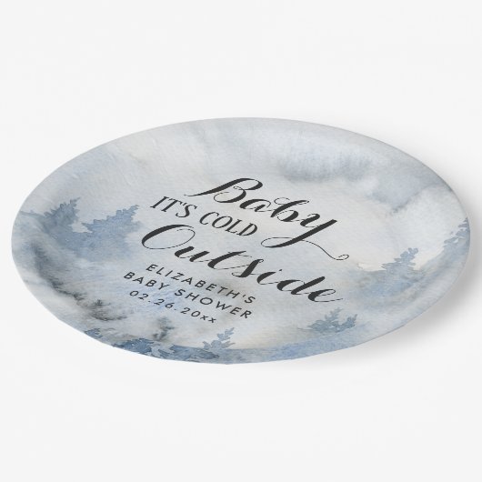  ほこりまみれの青い冬の森 – ベビー外は寒い  ペーパープレート (アングル)