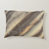 ほこりをかぶった木材 アクセントクッション (裏面)