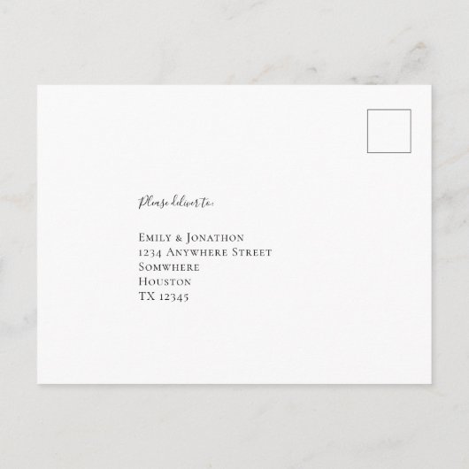 ほこりモダンピンク色の花模様結婚式RSVP インビテーションポストカード (裏面)