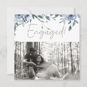 ほこり染みたパステルブルーの花の写真エンゲージメントパーティー (正面)