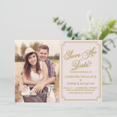 ほのかなピンクとゴールドの遊び心あふれる結婚式の案内 セーブザデート (スタンド正面)